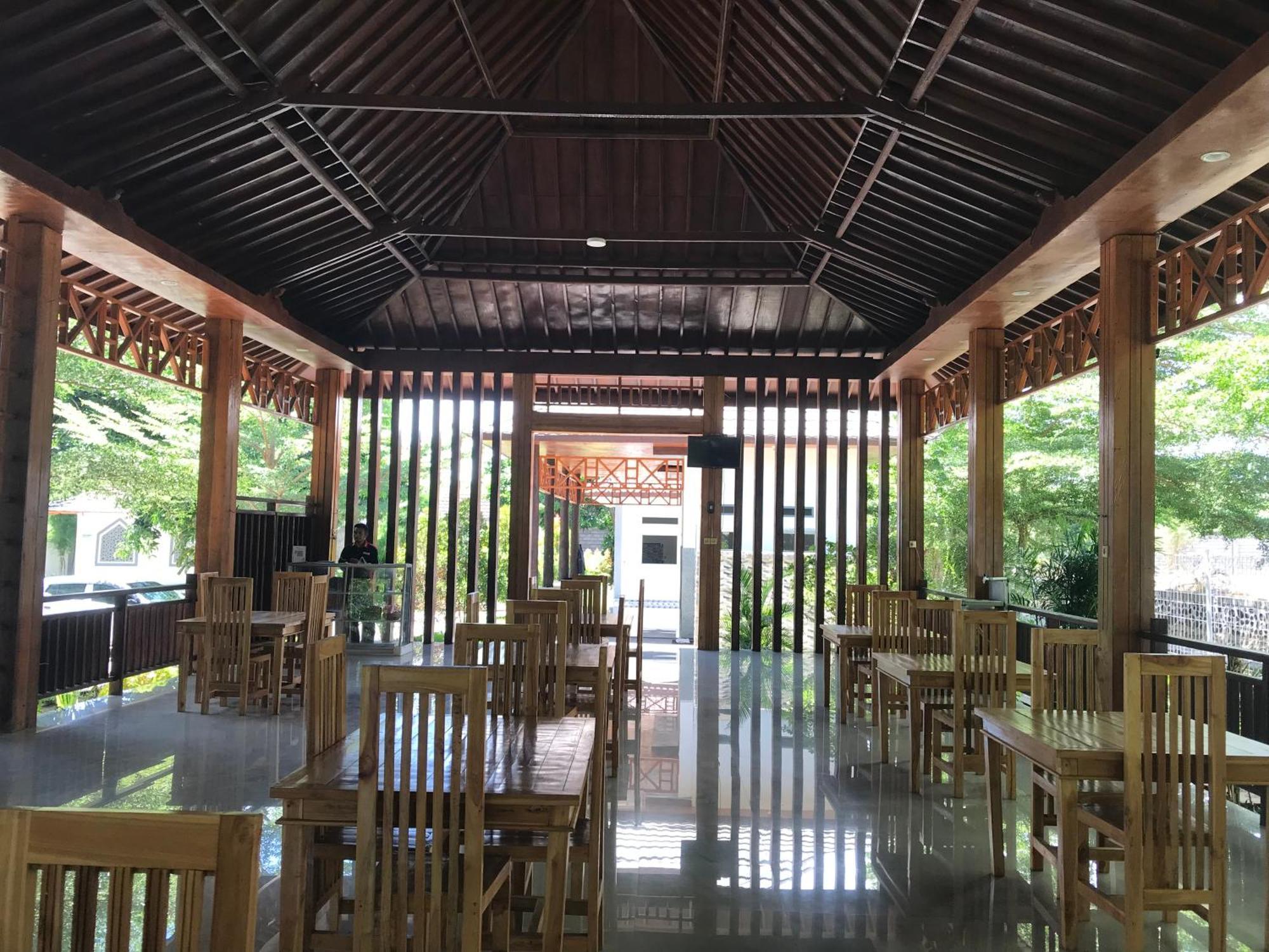 Pohon Purba Resort & Restaurant Labuhan Pandan Exteriör bild