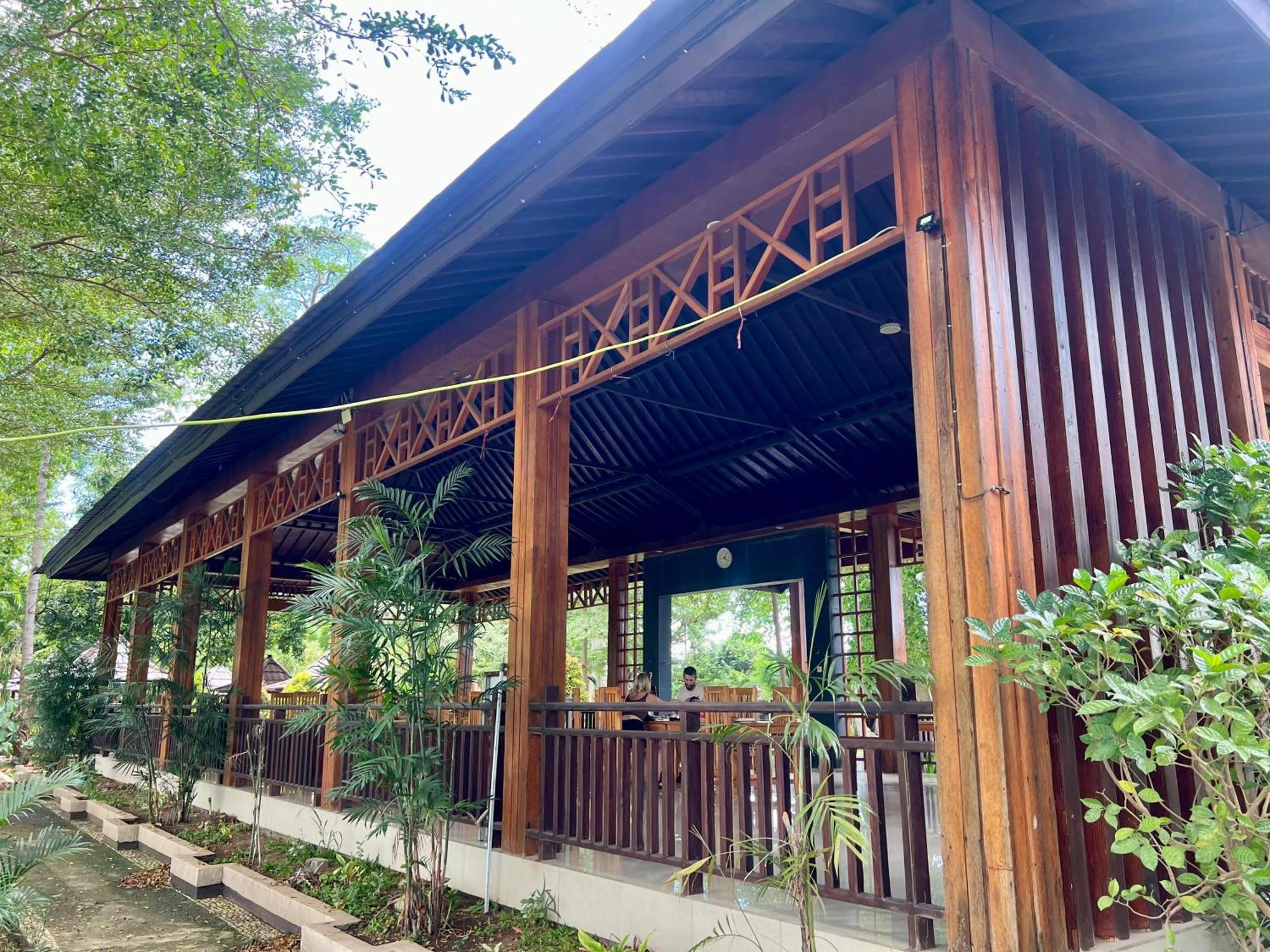 Pohon Purba Resort & Restaurant Labuhan Pandan Exteriör bild