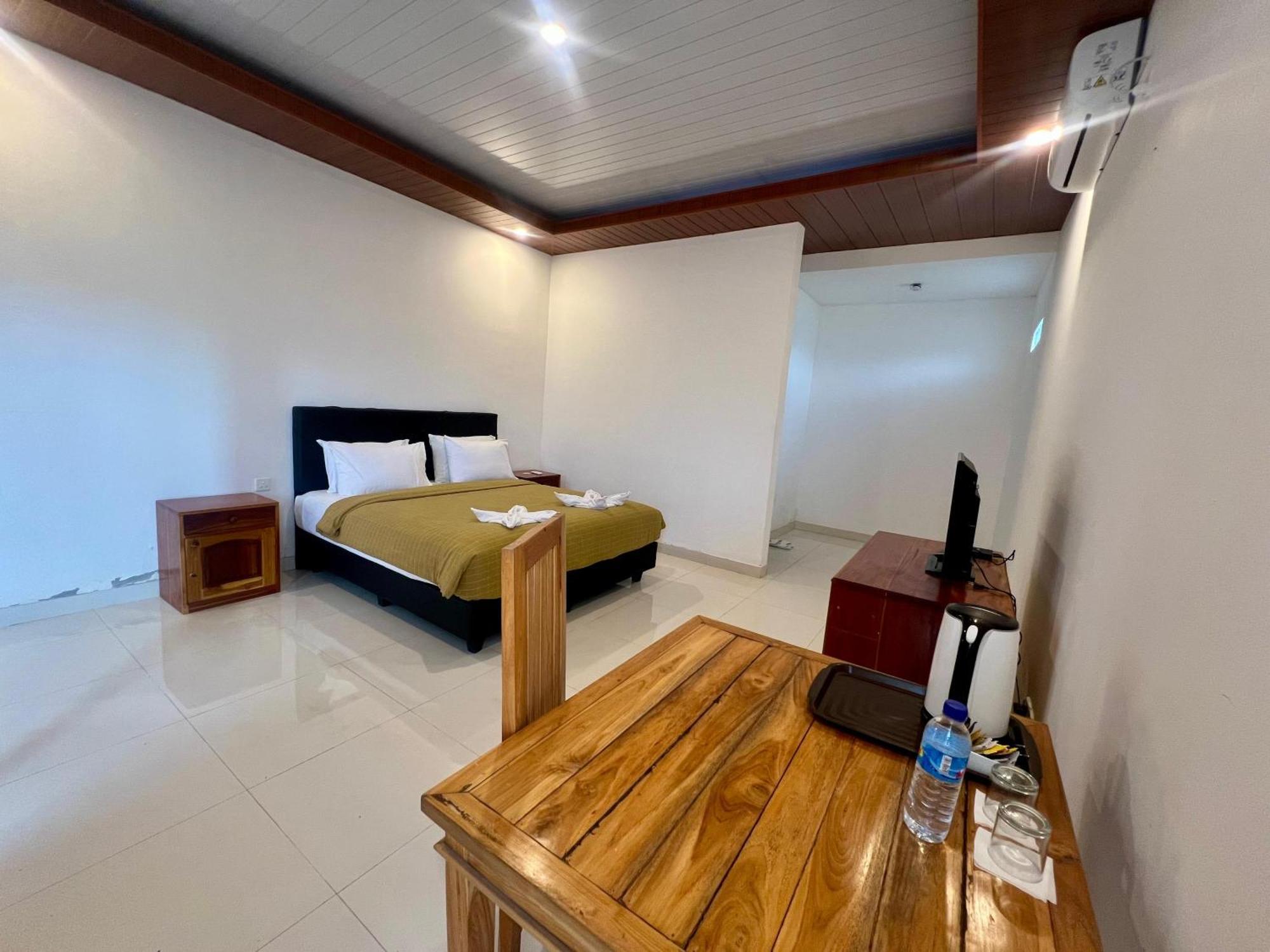 Pohon Purba Resort & Restaurant Labuhan Pandan Exteriör bild